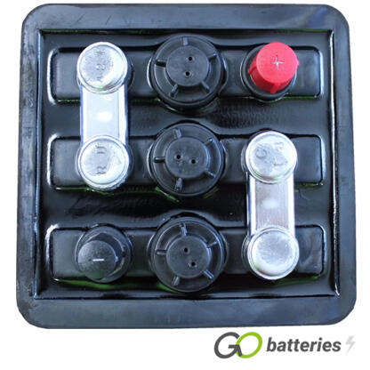 421/13 Numax Classic Hard Rubber Battery 6V 88Ah - Image 2